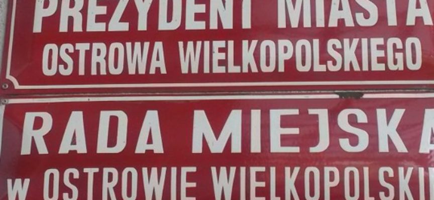 Urząd Miejski w Ostrowie Wielkopolskim i jego wydatki w październiku